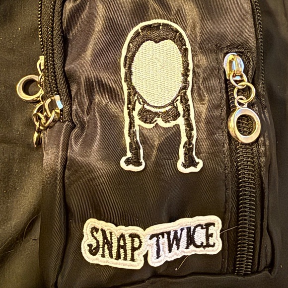 Black Snap Twice Crossbody Bag - Picture 3 of 7